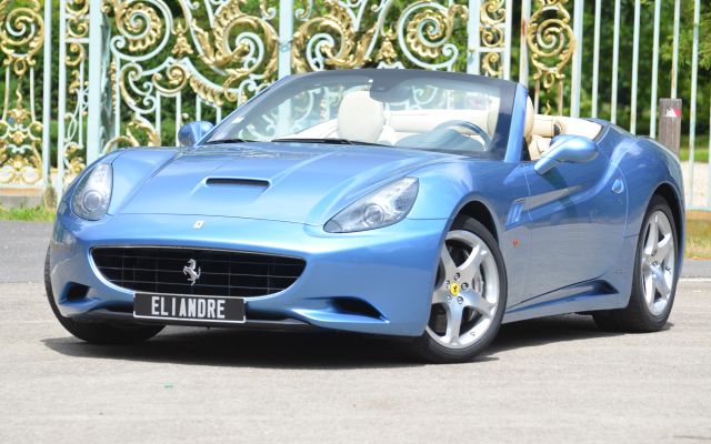 FERRARI CALIFORNIA 460