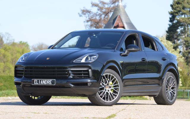 PORSCHE CAYENNE COUPE E-HYBRID PLATINIUM EDITION