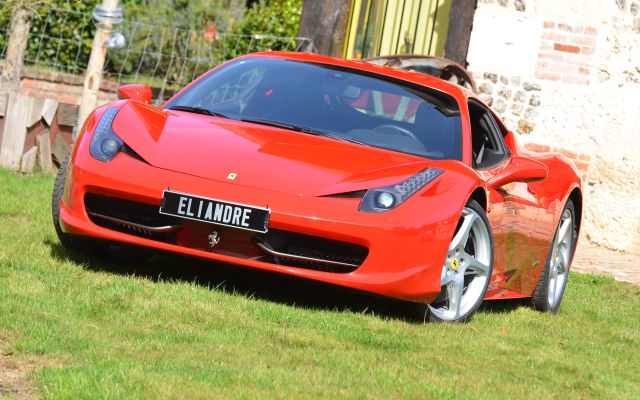 FERRARI 458 ITALIA F1