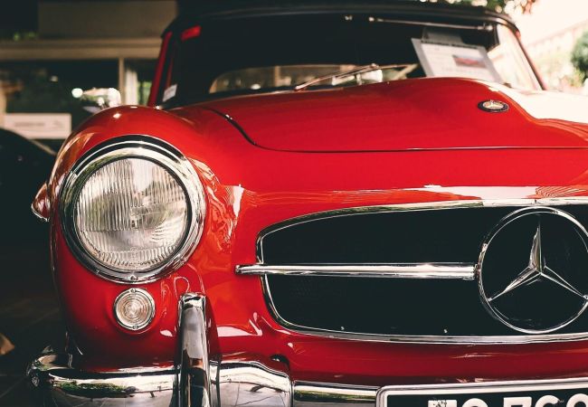 Acheter une voiture de luxe d'occasion à Paris