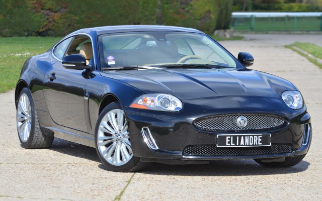 JAGUAR XK 5.0 COUPE PORTFOLIO
