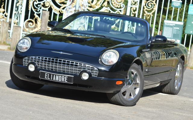 FORD THUNDERBIRD 4.0 V8 2001